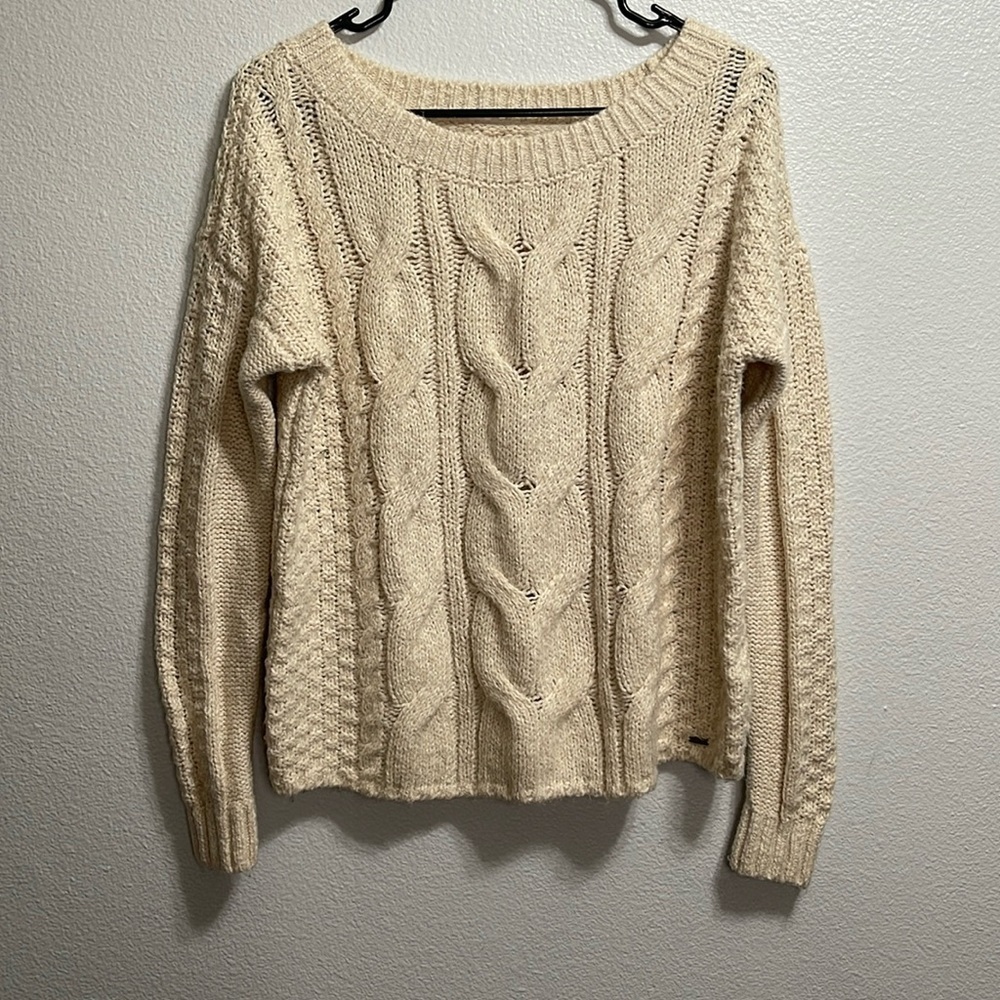 Hollister Cable Knit Crewneck Sweater Size Small